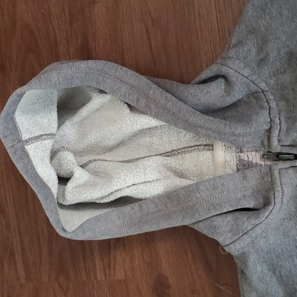 Merchandise - Picture 3 of 3